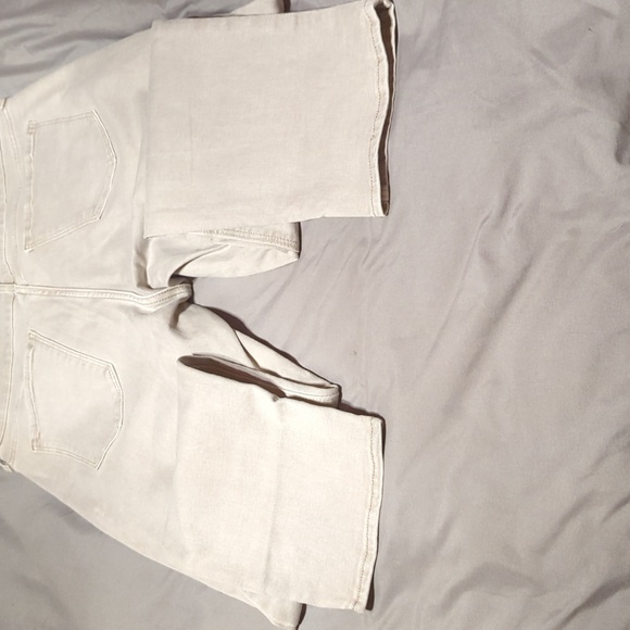 Old Navy beige "the boyfriend" jeans in size 10 - Picture 6 of 6